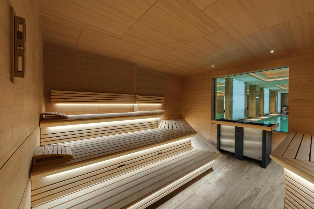 แกรนด์ โฮเต็ล เคมปินสกี้ ริกา Hotel รีกา ภายนอก รูปภาพ The spa at The Standard, East Village