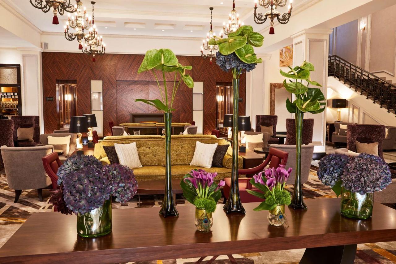 แกรนด์ โฮเต็ล เคมปินสกี้ ริกา Hotel รีกา ภายนอก รูปภาพ The lobby of the hotel